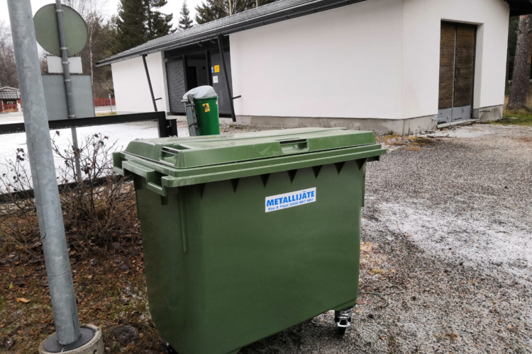 Metallijätteen keräysastia