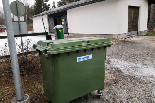 Metallijätteen keräysastia